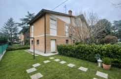 Villa bifamiliare con ampio giardino – Ravenna, Via Zalamella - Nest Immobiliare
